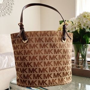 Michael Kors Signature Jacquard purse